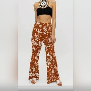 NWOT Urban Outfitters Linen Hattie Flower Print Flowy Pants